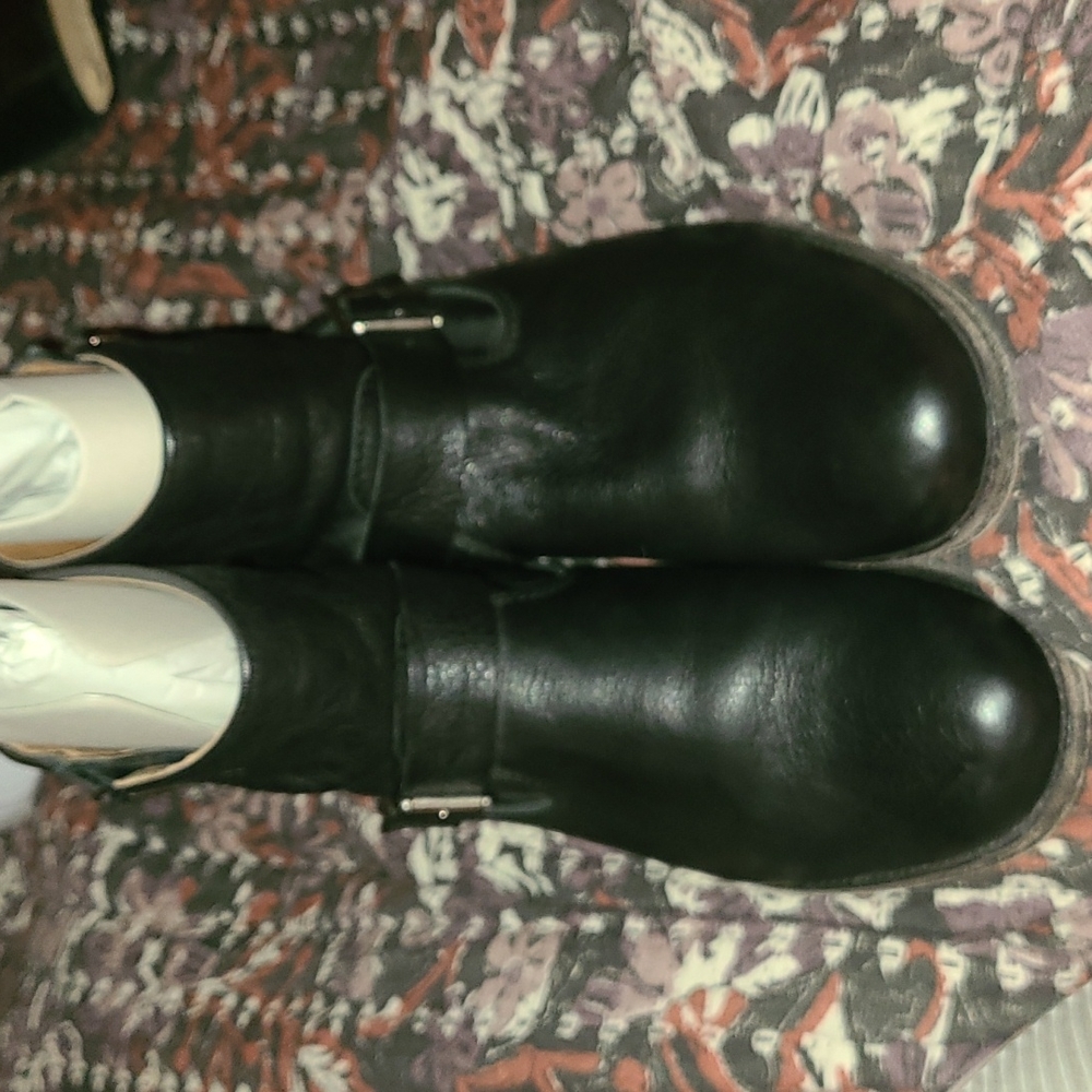 Frye women's size 11 leather ankle boots